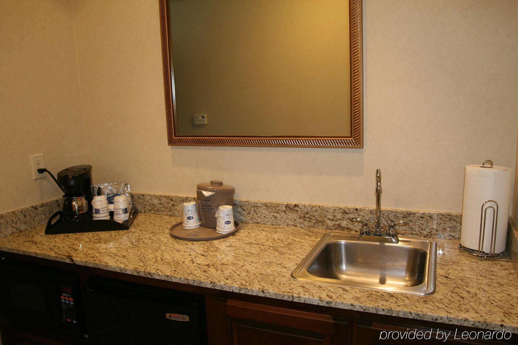 Hampton Inn & Suites Lodi Quarto foto
